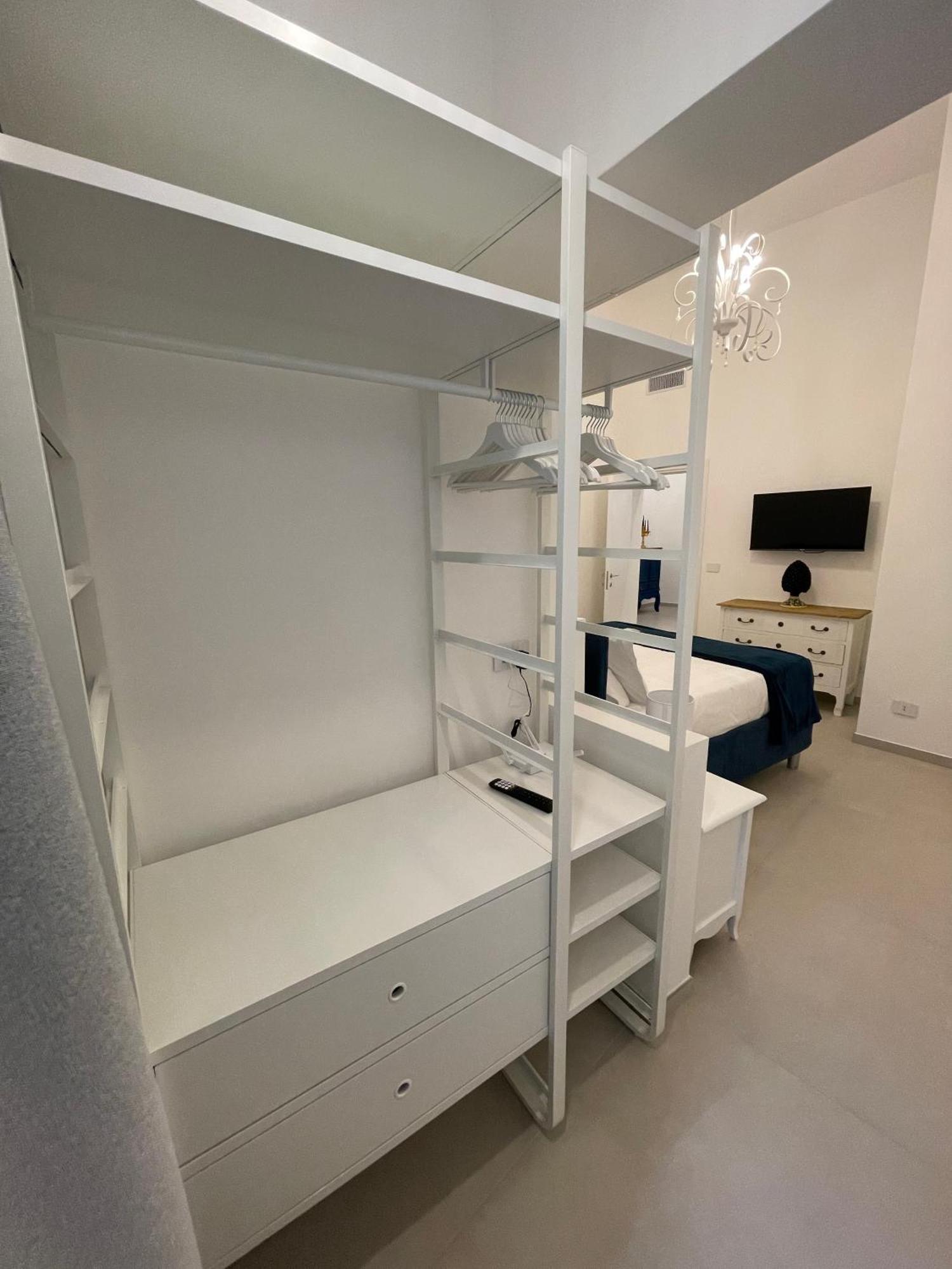 Apartament Palazzo Boccapianola Bari Zewnętrze zdjęcie